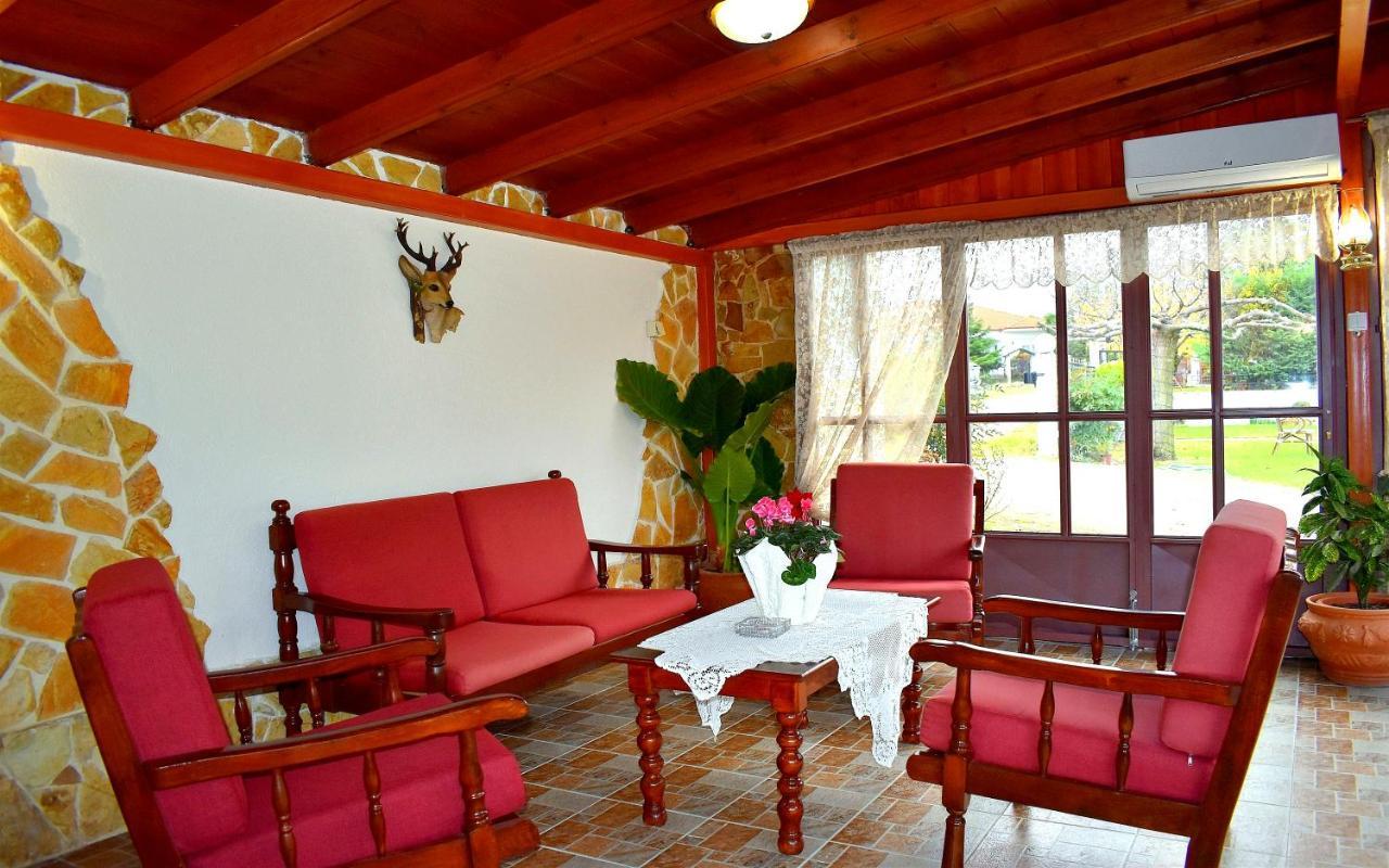 Relax Pozar Hotel Loutraki  Luaran gambar
